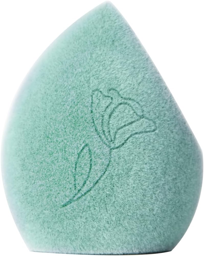 JUNO & Co. Microfiber Makeup Sponge, Dual Layer Technology for Full Coverage Flawless Makeup Blender for Foundation, Powder and Cream (Bamboo Style and Green Color) - Image 1