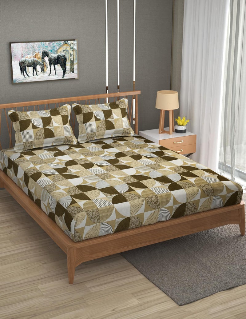 Furnofy Premium Geometric Printed Double Bedsheet Set – Mustard & White (90x100 Inches) with 2 Pillow Covers – Flat - Image 2