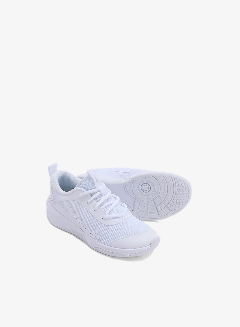 Nike Youth Omni Multi-Court Gs - Image 3