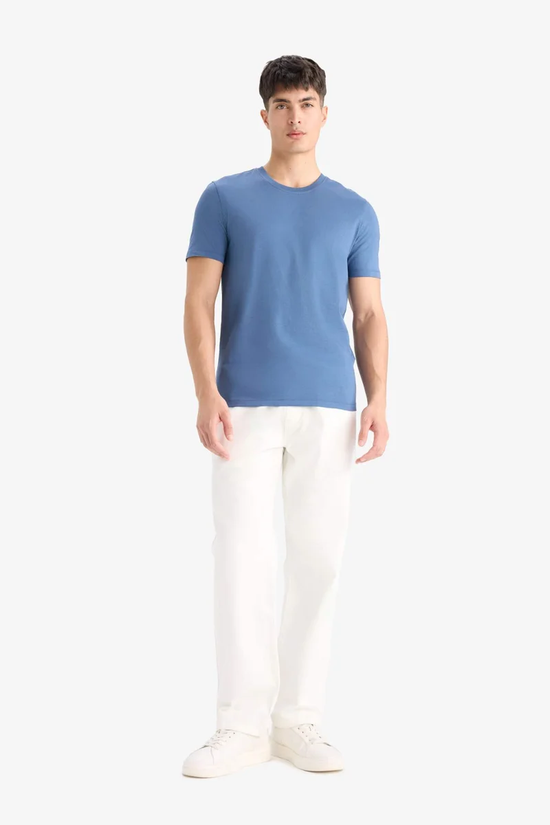 ديفاكتو Slim Fit Crew Neck Short Sleeve T-Shirt