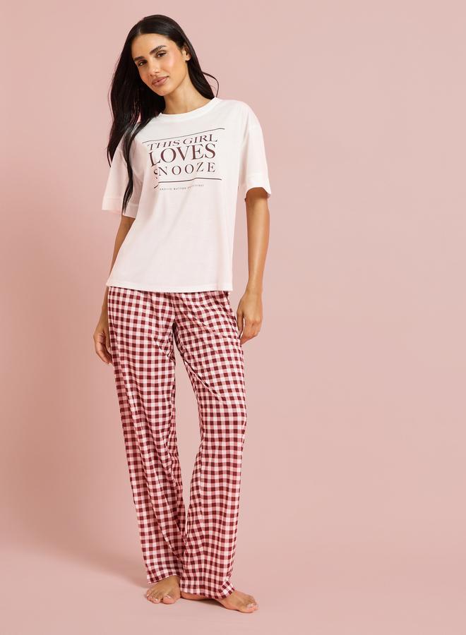 Styli Multi-Color Slogan Print T-Shirt and Checked Straight Fit Pants Pyjama Set - Image 2