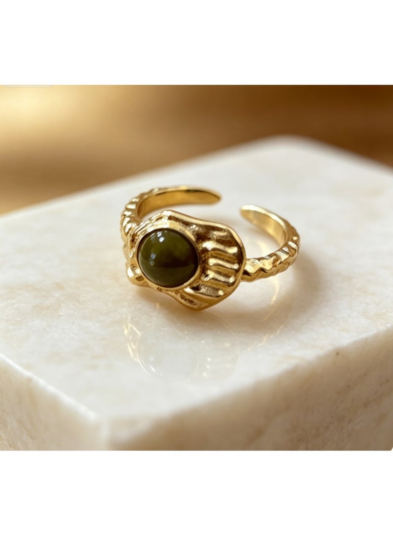 Green Round Zircon Open Ring, Vintage Gold Tone - Image 3