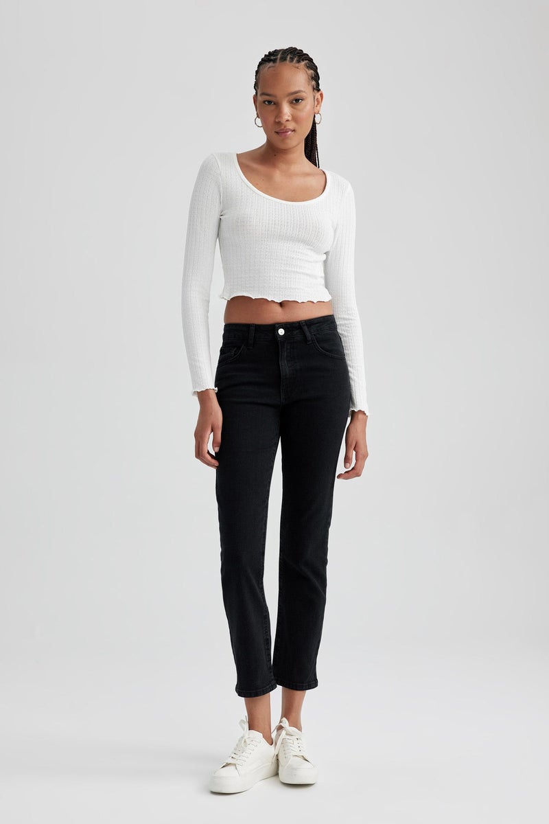 DeFacto Woman Slim Fit Ankle Length Jeans  - Image 5