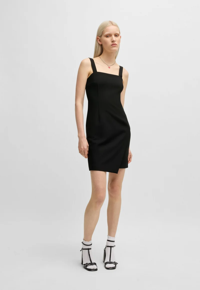 هوجو فستان قصير غير متماثل