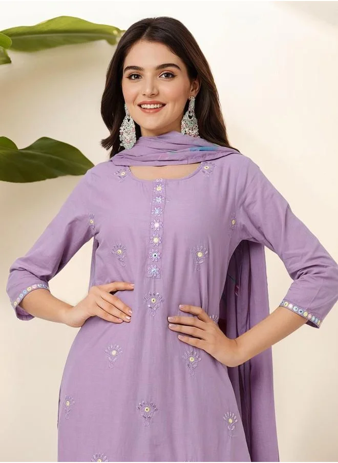 آي شين Palazzo Women Lilac Cotton Kurta Set with Embroidered pattern Tunic and Palazzo features a Round neckline and Three-Fourth Sleeve secured with Elastic closure and styled in Straight Fit ideal for Festive moments — perfect for fashion-forward occasions.