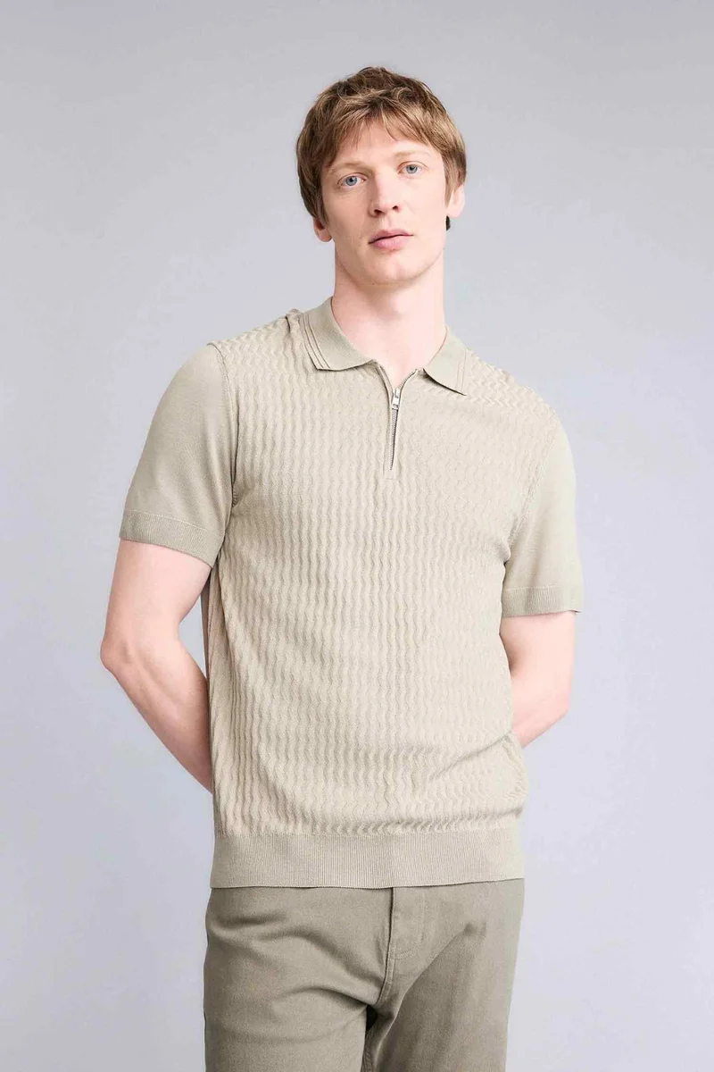 ديفاكتو Standard Fit Short Sleeve Polo Shirt