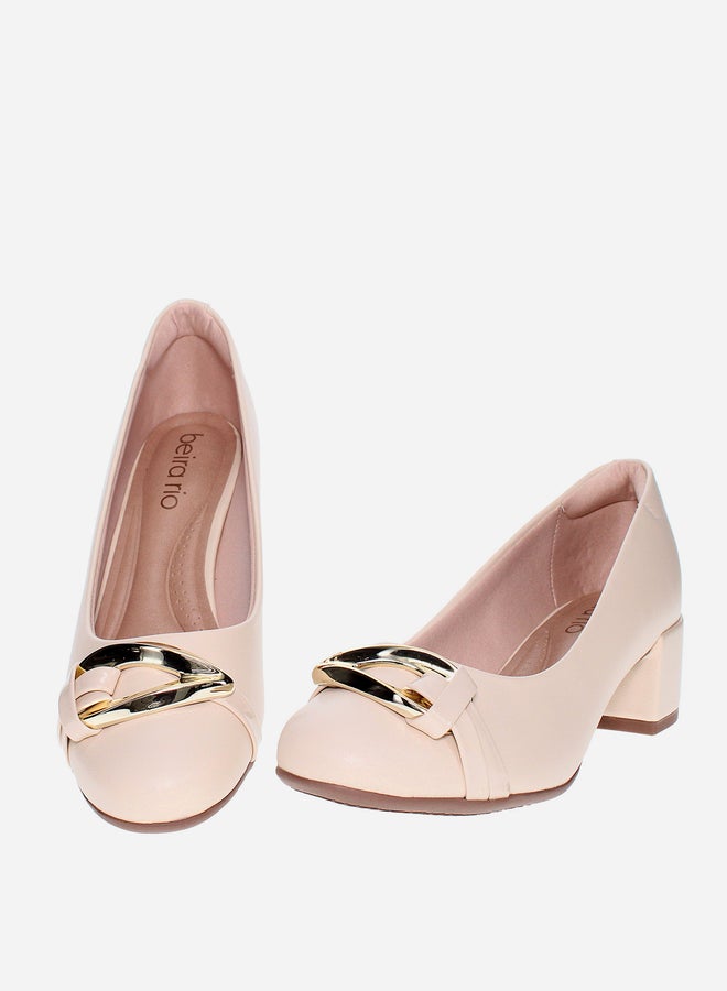 Beira Rio Solid Block Heel Shoes with Buckle Detail - Image 4