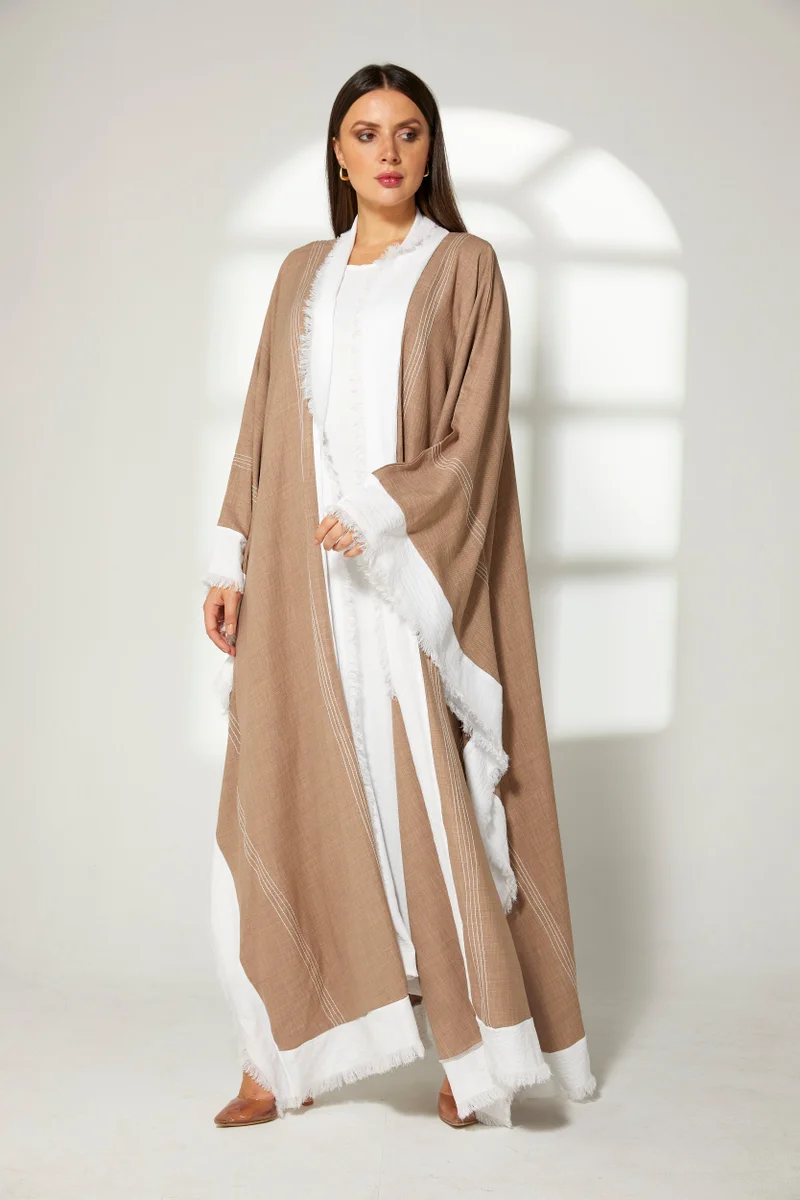 Moistreet  Colorblock Flared Sleeve Abaya for Women | Best Price UAE