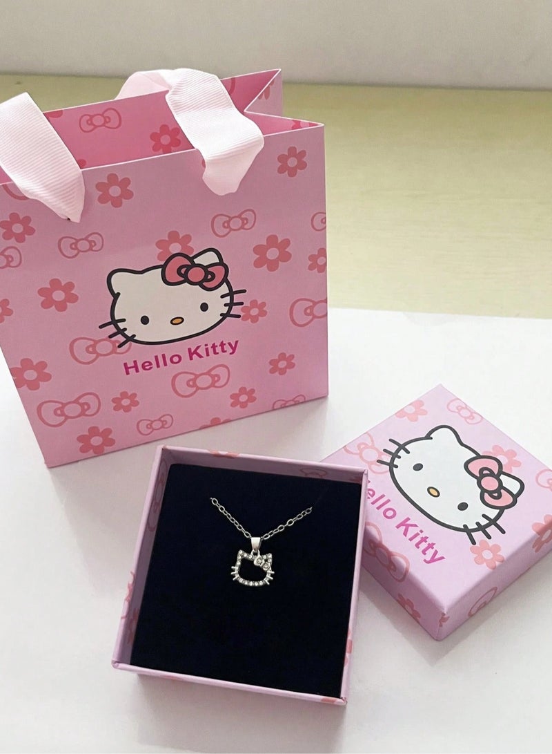 سلسال هيلو كيتي فضي  يأتي مع علبة هدايا وكيس بتصميم هيلو كيتي لتقديمه كهديه مباشره مناسب كهدية حفلات اعياد الميلاد و التخرج و جميع المناسبات - Image 1