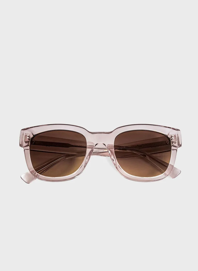 ميسي ويكند Transparent Sand Wayfarers Sunglasses