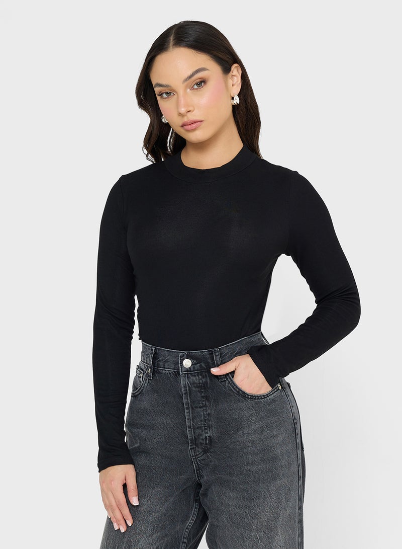 قطعتان بلوزة بأكمام طويلة ورقبة عالية