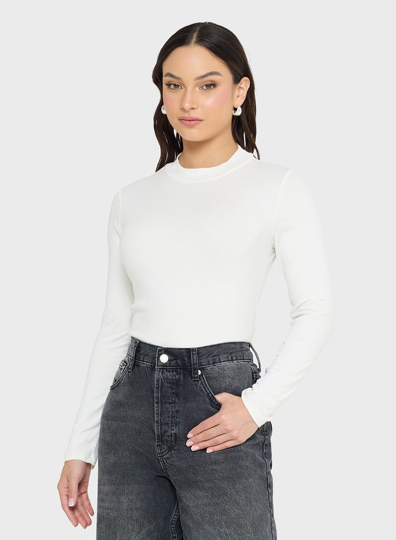 قطعتان بلوزة بأكمام طويلة ورقبة عالية