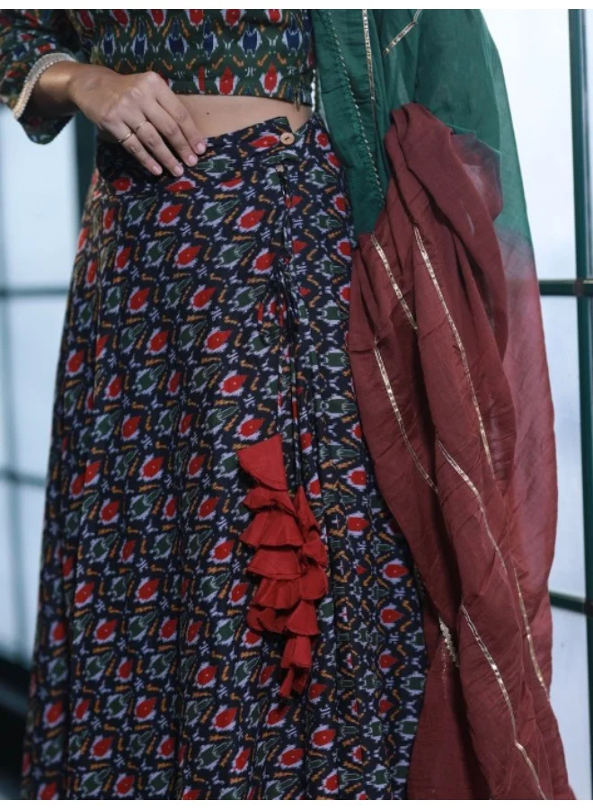 أيه كيه إس Green And Blue Printed Lehenga Choli With Dupatta