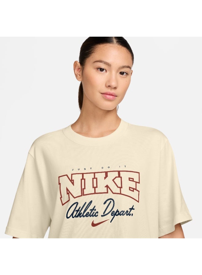 Nike Women’s Nike Sportswear Short-Sleeve Tee Back-To-School OC - Image 2