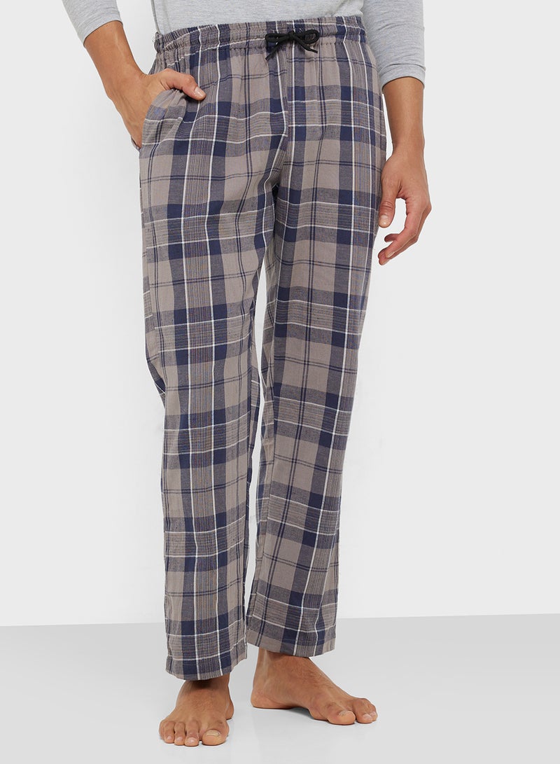 Seventy Five Nightwear T-Shirt & Pants Set  - Image 4