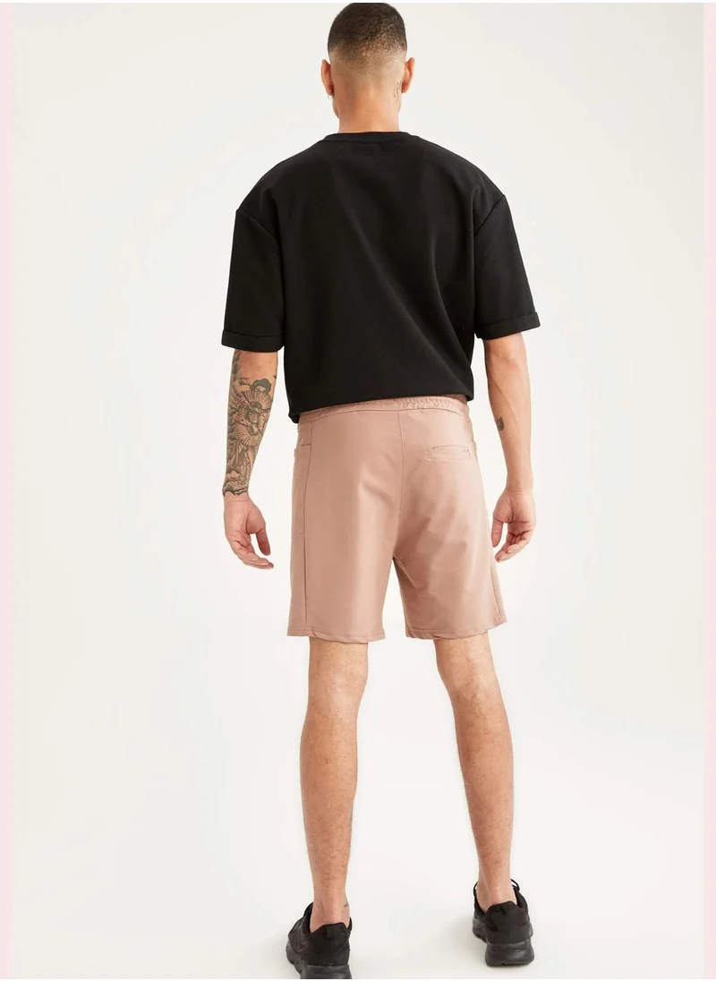 ديفاكتو Slim Fit Text Print Sports Short