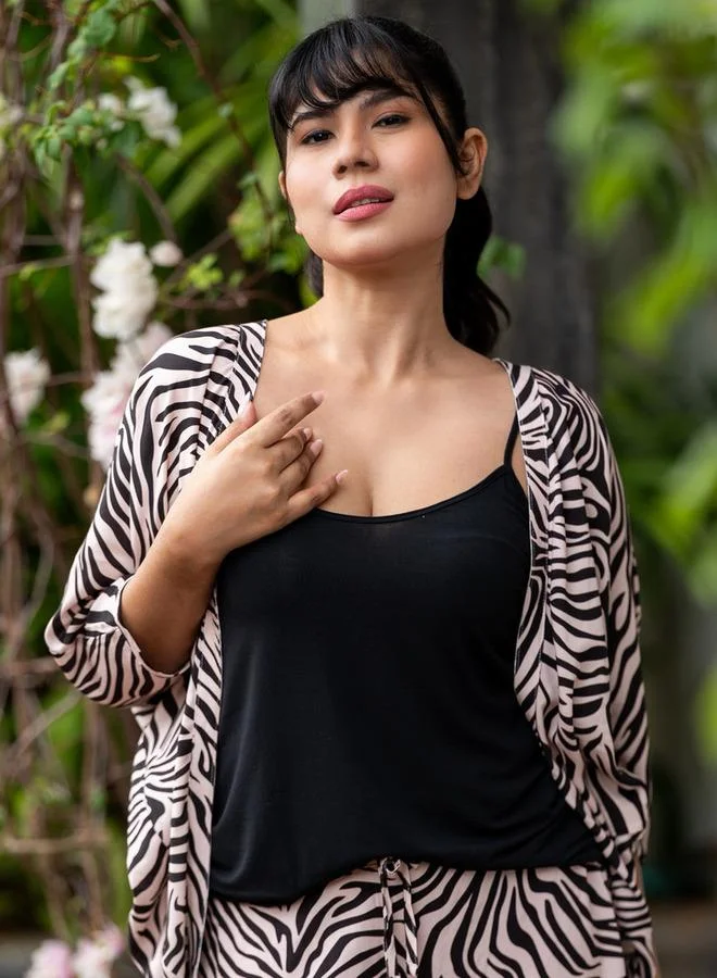 Aadaraya Aadaraya Pyjama Set Kimono with Camisole and Pants