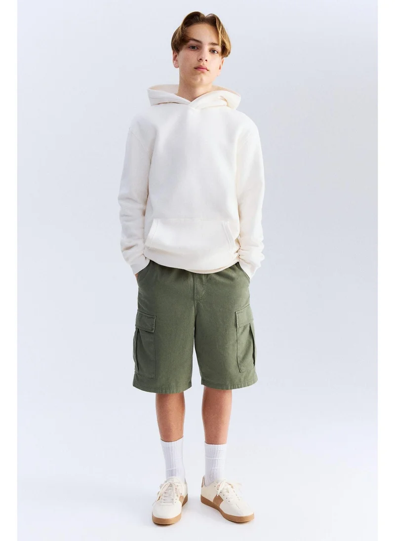 اتش اند ام Cargo twill shorts