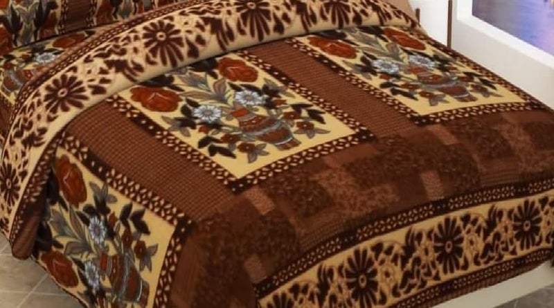 Laying Style™ 250 TC Warm Polar Fleece Printed Soft King Size Woolen Bedsheet with 2 Pillow Cover for Double Bed,AC Rooms,Winter, Hotel, Size 90x100 Inch, Multicolor (FLEECE BEDSHEET SIZE 90X100 INCH) - Image 2