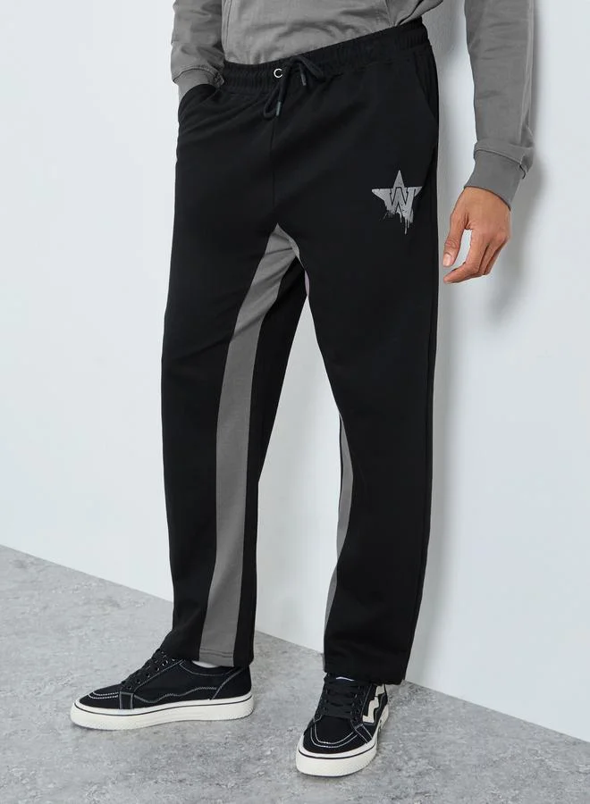 Styli Men Oversized Terry Joggers with Contrast Inseam