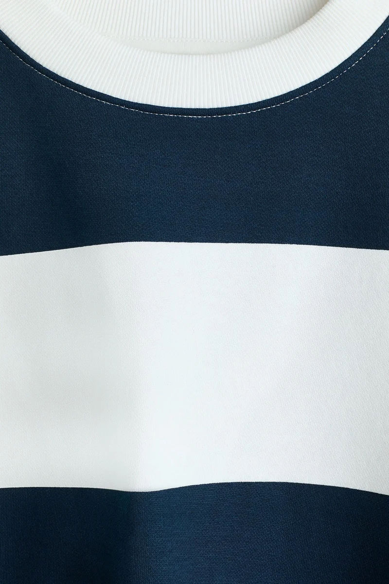 اتش اند ام بلوزة رياضية