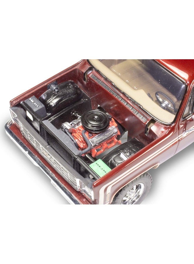 Revell Level 4 Model Kit 1976 Chevrolet Sports Stepside 4x4 Pickup Truck 1/24 Scale Model by Revell - Image 4
