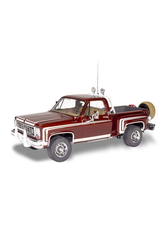 Revell Level 4 Model Kit 1976 Chevrolet Sports Stepside 4x4 Pickup Truck 1/24 Scale Model by Revell - Image 2