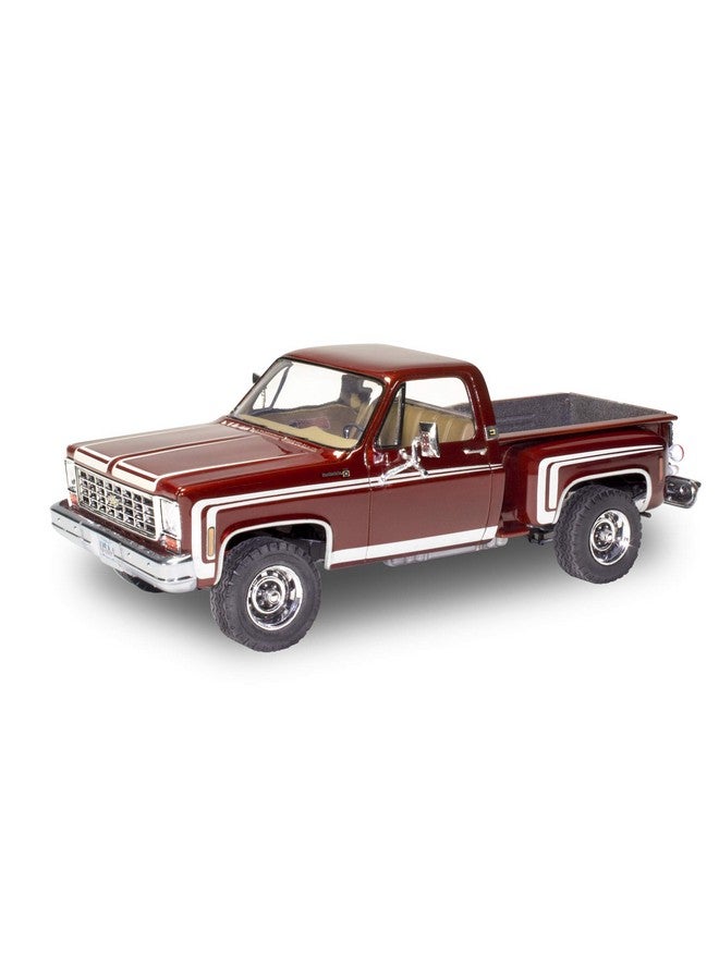 Revell Level 4 Model Kit 1976 Chevrolet Sports Stepside 4x4 Pickup Truck 1/24 Scale Model by Revell - Image 1
