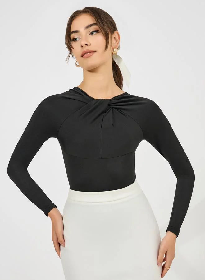 ستايلي Styli Twisted Neckline Detail Long Sleeves Bodysuit