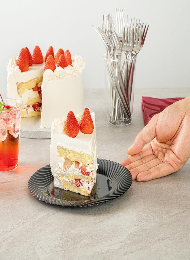 Restaurantware Moderna 7 Inch Premium Disposable Plates 40 Round Plastic Plates For Parties - Wave Pattern Heavy-duty Black Plastic Dinner Plates For Warm And Cold Foods Ideal For Cafes - Image 4