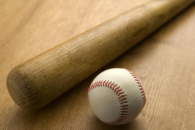 TIMA Base Bat Willow Baseball Bat with 2 Base Balls Poplar Willow Baseball Bat (32 inch, 0.900-0.990 kg) - Image 2