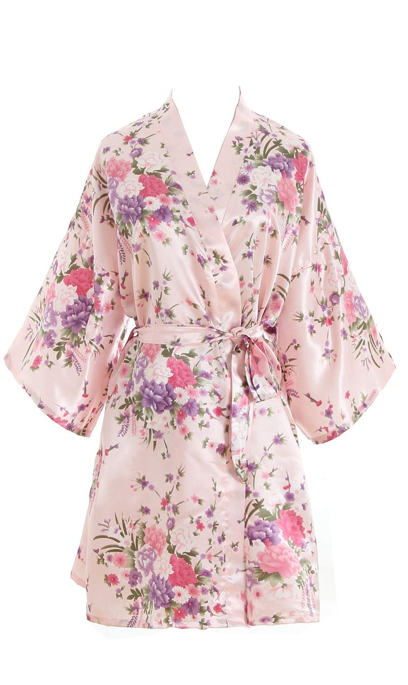 V Vaborous Women's Floral Satin Robes Short Bridesmaid Robes Silk Sleepwear,Floral Pink,S/M - Image 1