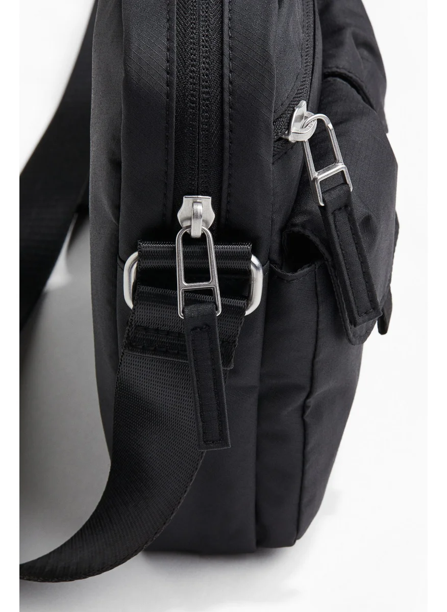 اتش اند ام Small Shoulder Bag