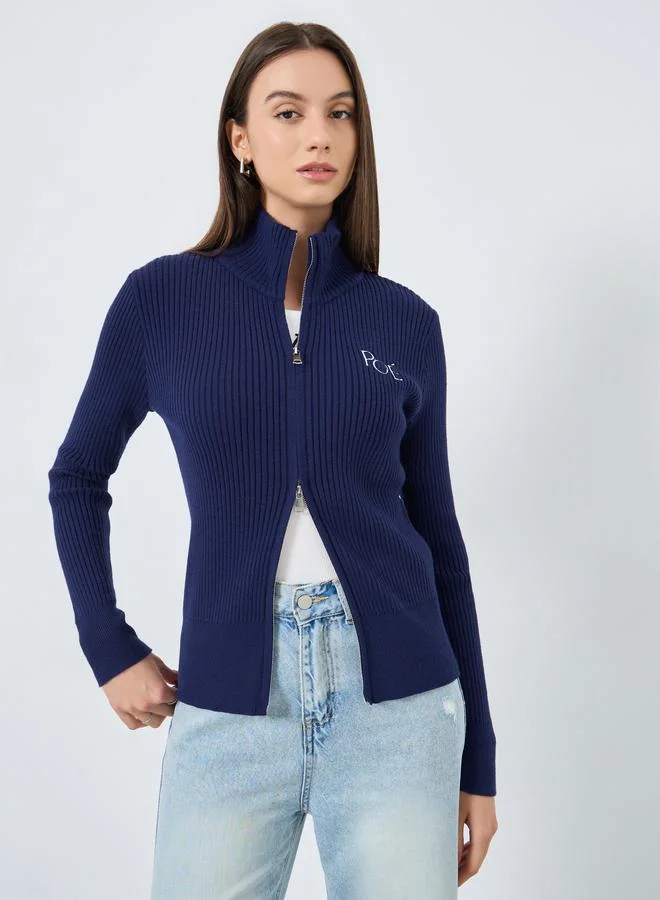 تايك تو بلوزة محبوكة بسحاب وياقة عالية