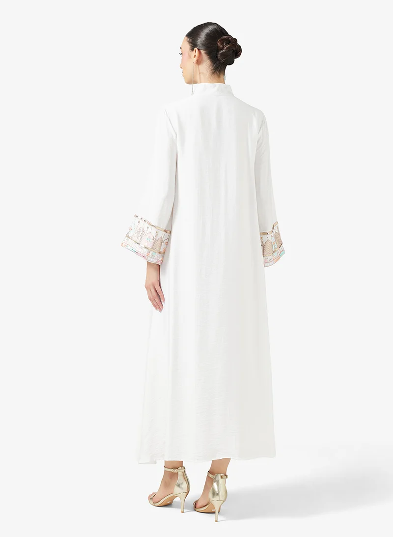 Khizana Embroidered Jalabiya