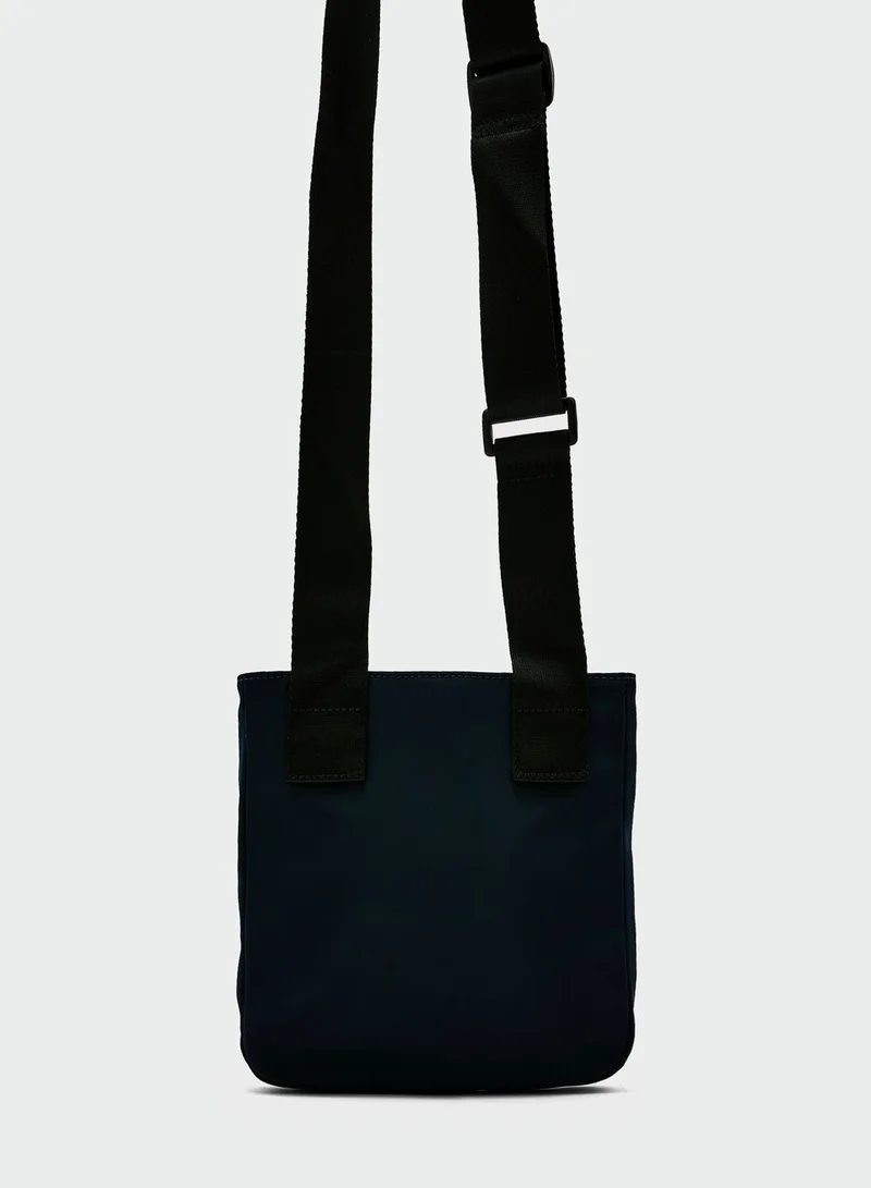 TOMMY HILFIGER Logo Skyline Stripe Messenger Bag