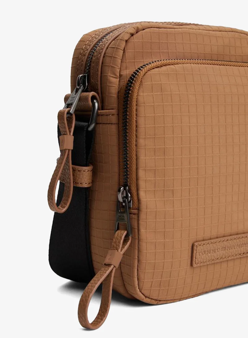 TOMMY HILFIGER Logo Crossbody Bag