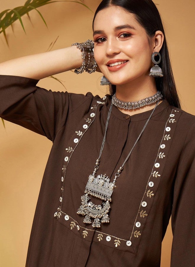 SASSAFRAS Embroidered Brown Kurti With Palazzo For Women - Image 2
