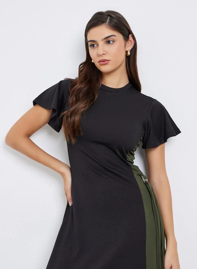 Styli Styli Color Block Short Sleeves Gathered Detail Maxi Dress