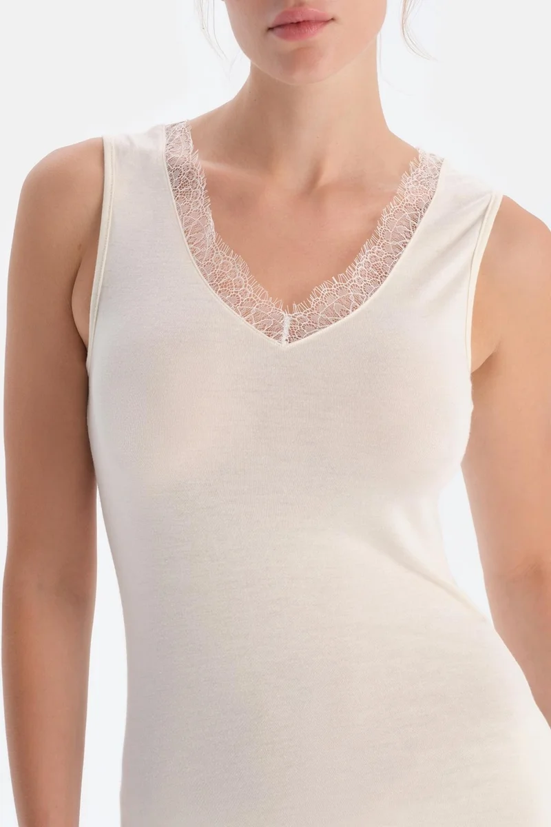 داجي Ecru 5014KC Modal Cashmere Lace Detail V Neck Sleeveless Blouse
