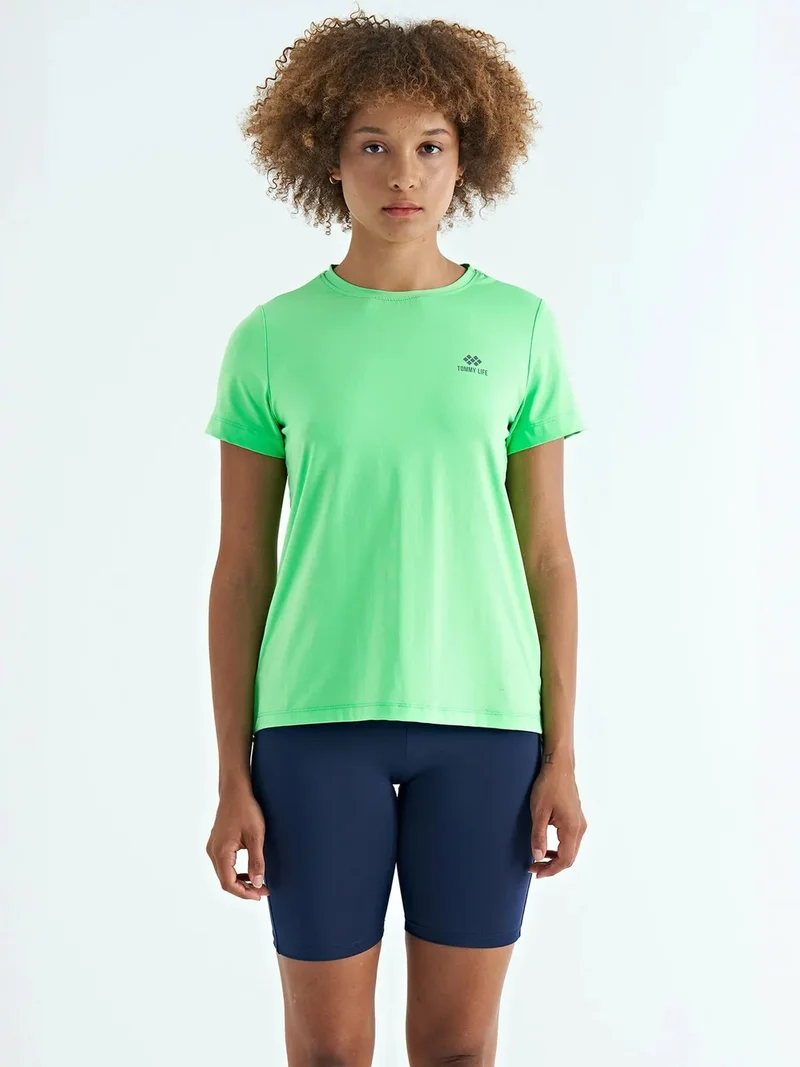 تومي لايف TOMMY Women's relaxed crew neck T-shirt with side slits