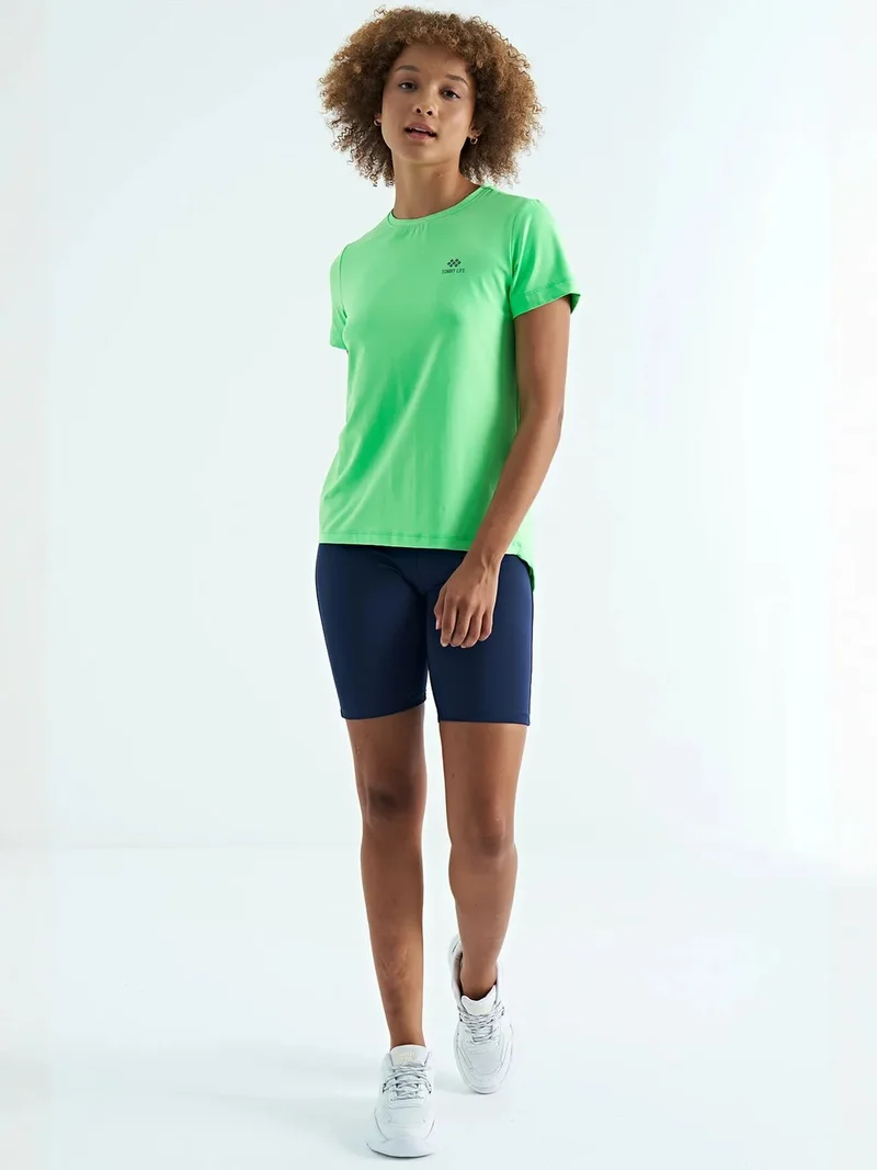 تومي لايف TOMMY Women's relaxed crew neck T-shirt with side slits