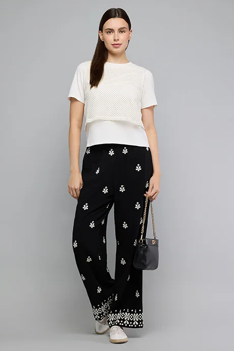 أر أند بي Solid T-Shirt with Crochet Top