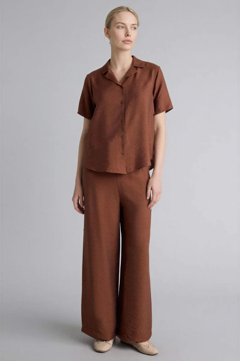 ديفاكتو Relax Fit Wide Leg Capri