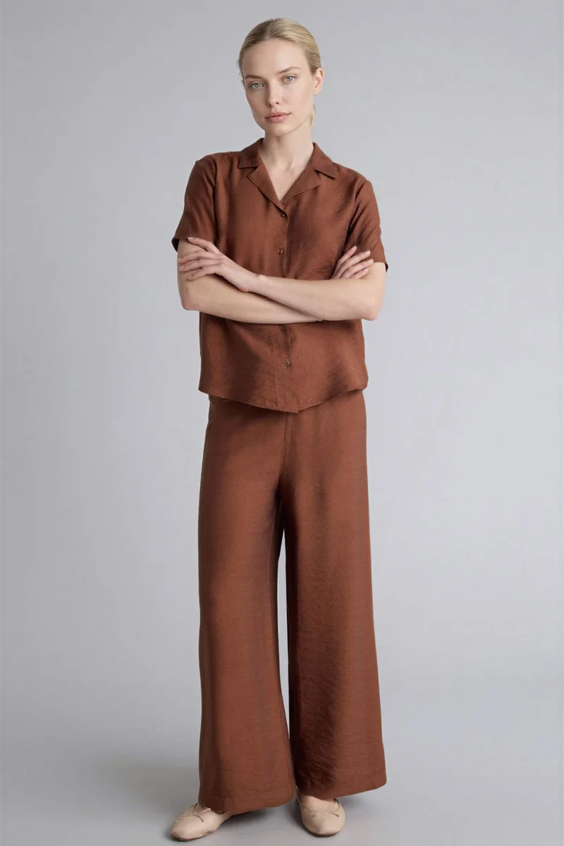 ديفاكتو Relax Fit Wide Leg Capri