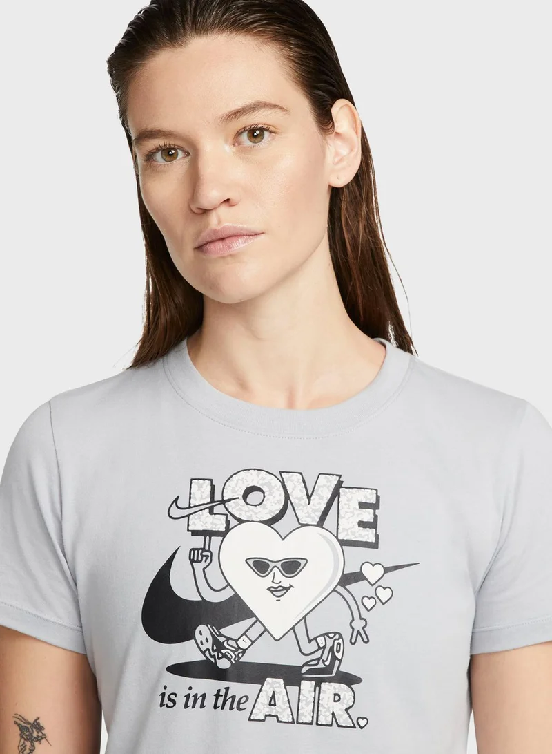 Nike Nsw Valentines Day T-Shirt