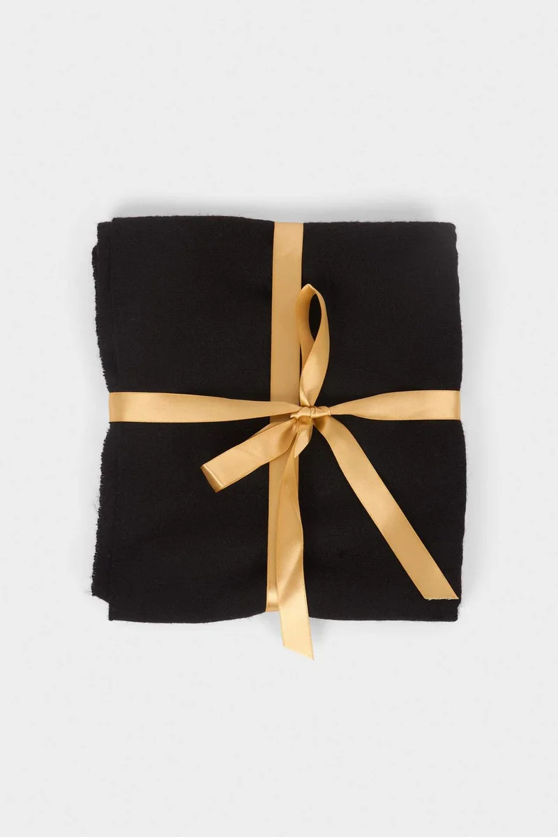 Woman Woven Scarf
