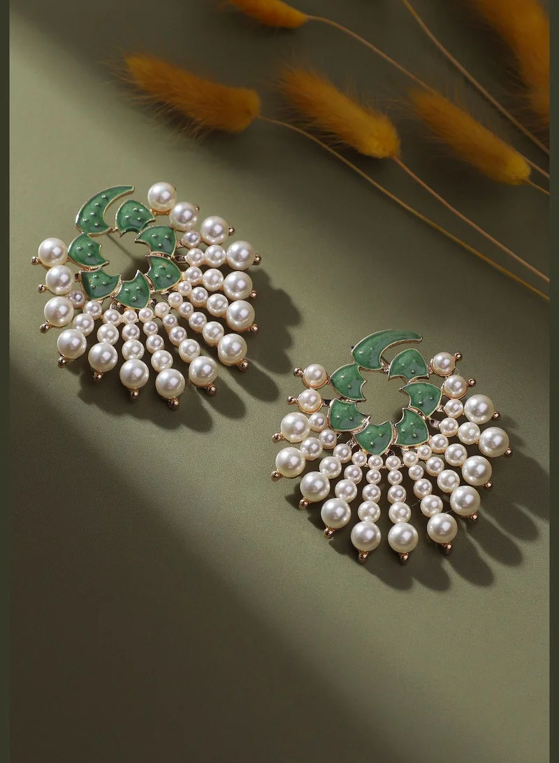 SOHI Gold Plated Pearls Party Wear Drop Earring For Women