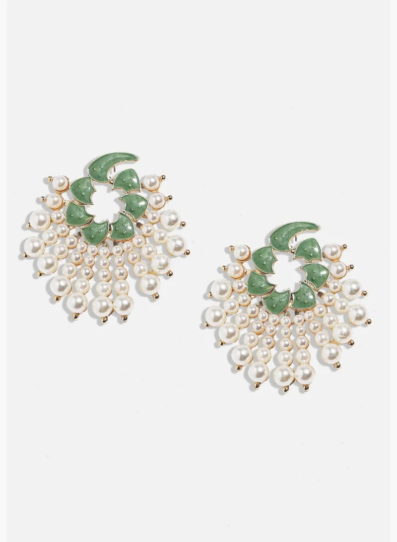 SOHI Gold Plated Pearls Party Wear Drop Earring For Women