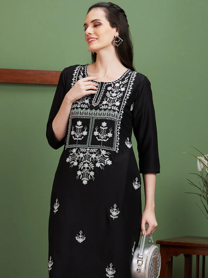 globus Women Floral Embroidered Straight Thread Work Kurta With Trouser